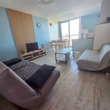 Appartement Pratique, Parking - 4 Pers. - Fr-1-880-37 *