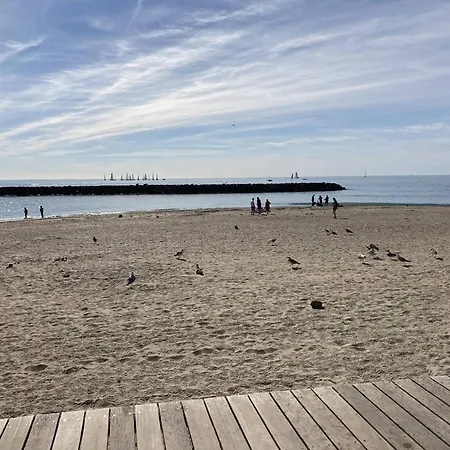 Pratique, Parking - 4 Pers. - Fr-1-880-37 Agde